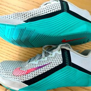Size 6 1/2 Nike Metcon